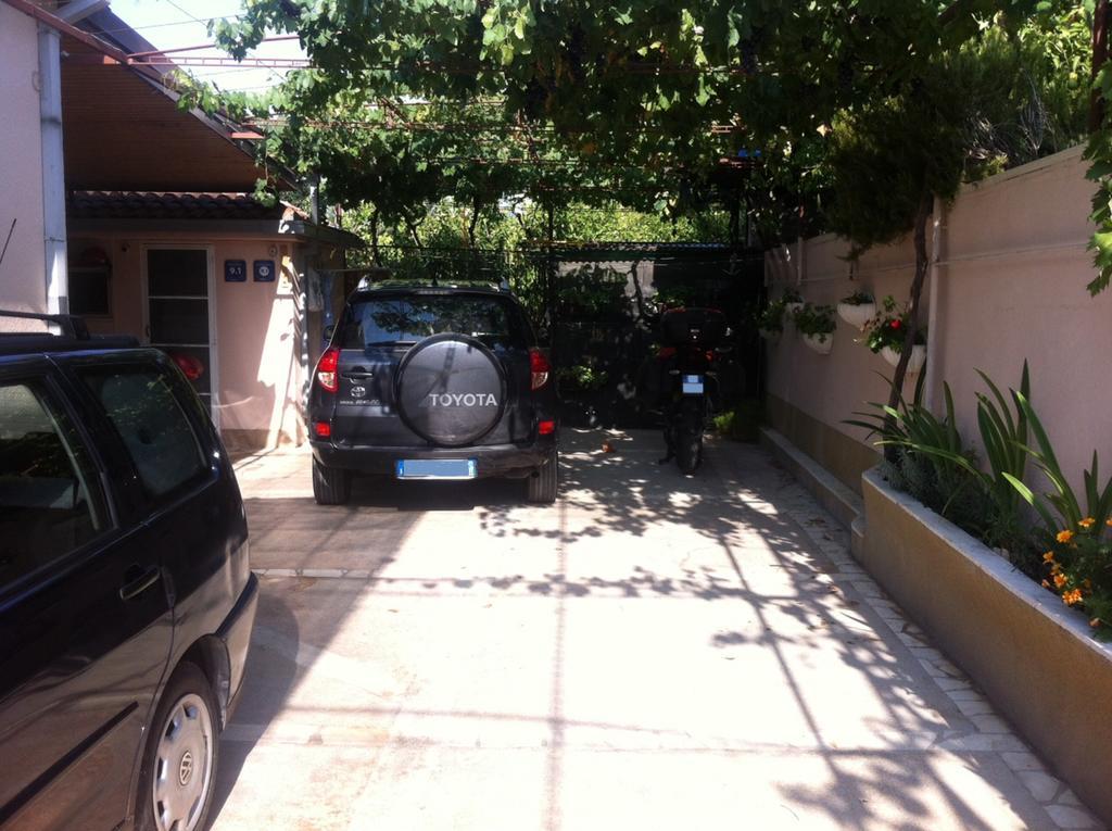 Studio Apartments Fabjanac Trogir Luaran gambar
