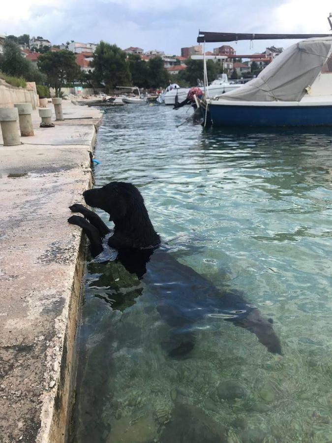 Studio Apartments Fabjanac Trogir Luaran gambar